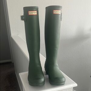 Hunter Classic Forest Green Rain Boots